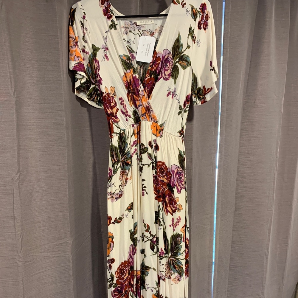 Floral Maxi Dress NEVER WORN!
